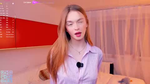 Mona online show from October 19, 2025, 7:25 pm