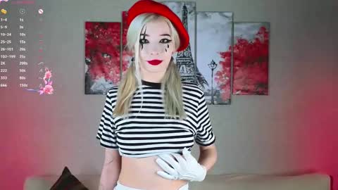 Snapshot of monahase chatting on February 24, 2025, 5:09 pm Mona online show from February 24, 2025, 5:09 pm