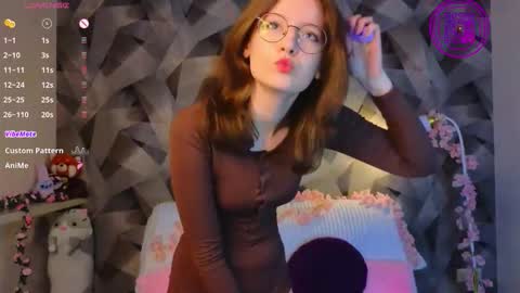 Snapshot of monanoir chatting on November 29, 2025, 4:43 pm Mona online show from November 29, 2025, 4:43 pm