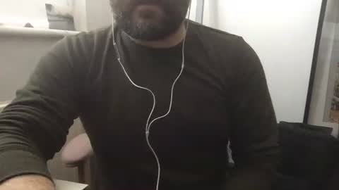 Snapshot of mondoturk chatting on May 21, 2026, 9:49 am Mike online show from May 21, 2026, 9:49 am
