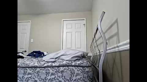 moneyboysaveg548 online show from February 26, 2026, 8:41 pm