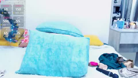 lizzi online show from December 22, 2025, 3:58 am