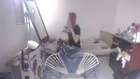 Snapshot of monica_spear40 chatting on January 13, 2026, 9:42 pm evi online show from January 13, 2026, 9:42 pm