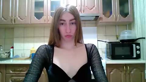 Monica online show from June 3, 2026, 8:14 pm
