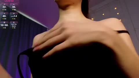 Hi  Im Monica  online show from July 9, 2026, 1:37 pm
