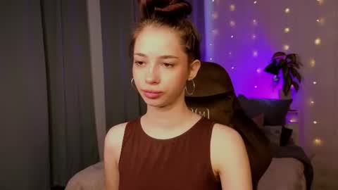 Hi  Im Monica  online show from July 18, 2026, 1:37 pm