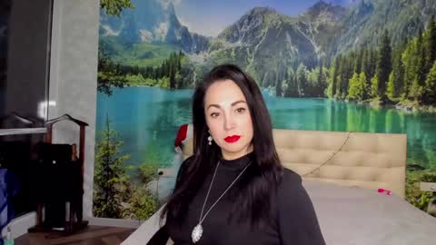 monica_weisss online show from January 10, 2025, 6:28 pm
