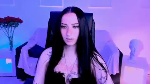 Snapshot of monicalowes chatting on July 28, 2026, 3:21 pm monicalowes online show from July 28, 2026, 3:21 pm