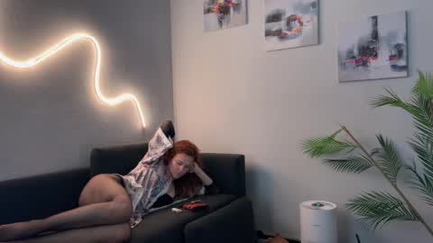 Snapshot of monicami chatting on January 17, 2026, 10:42 am Monica online show from January 17, 2026, 10:42 am