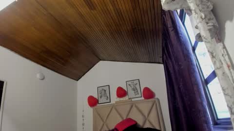 Snapshot of monicapink_ chatting on February 18, 2026, 12:12 pm Mony online show from February 18, 2026, 12:12 pm