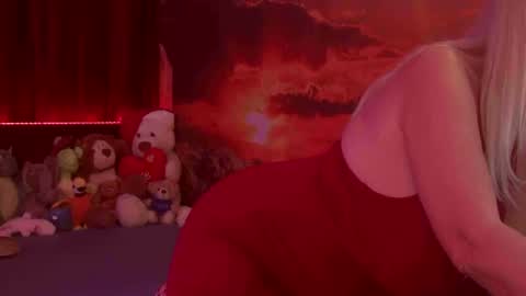 Snapshot of monicutex chatting on January 16, 2025, 5:21 am Monika online show from January 16, 2025, 5:21 am