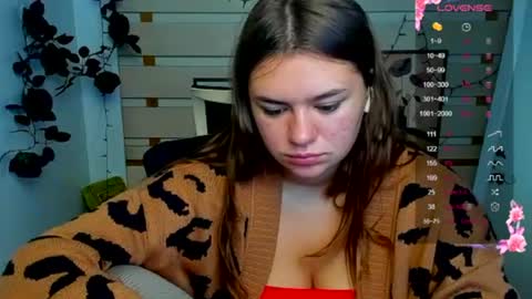 Snapshot of monika_youu chatting on July 5, 2026, 9:27 am Monika online show from July 5, 2026, 9:27 am