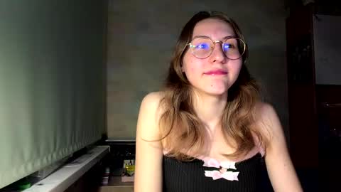 Snapshot of monikakotts chatting on June 8, 2026, 6:19 pm Mia online show from June 8, 2026, 6:19 pm