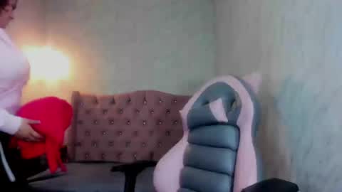 Monica online show from July 23, 2026, 5:44 pm