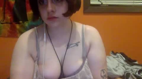 Snapshot of moniqueisalovergirl chatting on May 18, 2026, 2:18 am moniqueisalovergirl online show from May 18, 2026, 2:18 am