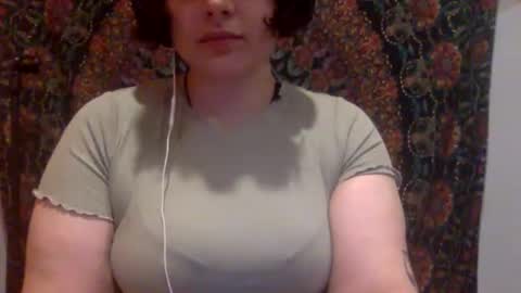 Snapshot of moniqueisalovergirl chatting on May 19, 2026, 1:44 am moniqueisalovergirl online show from May 19, 2026, 1:44 am