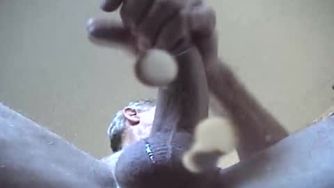 Snapshot of monkeyspank82 chatting on January 5, 2026, 9:29 pm monkeyspank82 online show from January 5, 2026, 9:29 pm