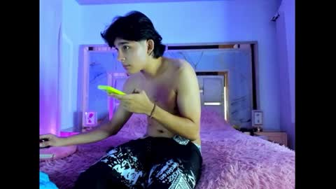 monky_0002 online show from March 8, 2026, 2:04 am