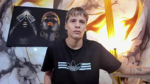 mono_blonde online show from July 14, 2026, 11:38 am