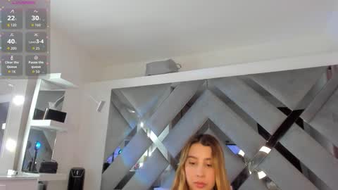 Snapshot of monroe_glez05 chatting on February 17, 2026, 9:43 pm Marilyn online show from February 17, 2026, 9:43 pm