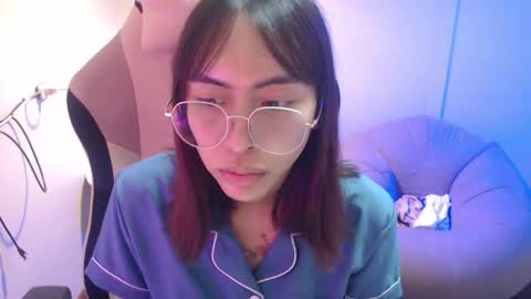ELYSE A SIMPLE GIRL online show from February 8, 2025, 3:53 pm