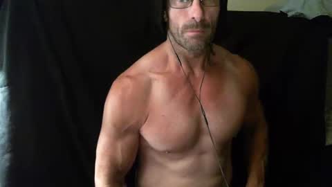 monsterdildos online show from February 22, 2025, 3:58 pm