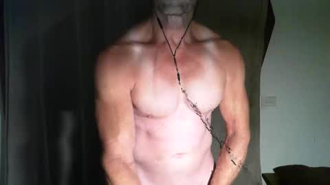 Snapshot of monsterdildos chatting on April 15, 2026, 10:33 am monsterdildos online show from April 15, 2026, 10:33 am