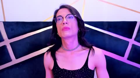 Snapshot of monsterhole91 chatting on December 14, 2024, 5:14 pm Linda Darling online show from December 14, 2024, 5:14 pm