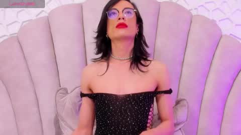 Snapshot of monsterhole91 chatting on December 17, 2024, 7:59 pm Linda Darling online show from December 17, 2024, 7:59 pm