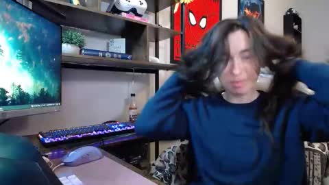 Lydia Mooney online show from December 4, 2025, 1:15 am