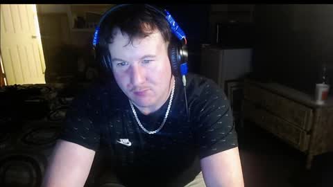 Kingalby817 online show from January 19, 2025, 12:06 pm