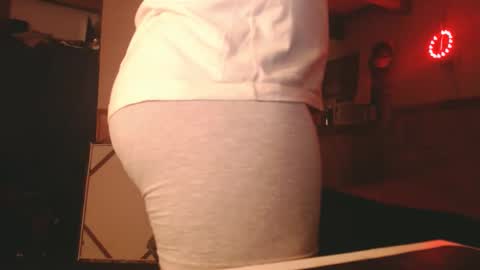 Kingalby817 online show from February 24, 2025, 9:10 am