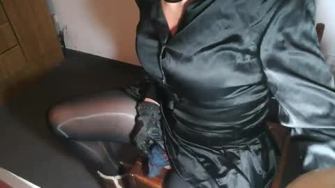 Snapshot of montero81 chatting on April 20, 2026, 3:09 am Sabrina online show from April 20, 2026, 3:09 am