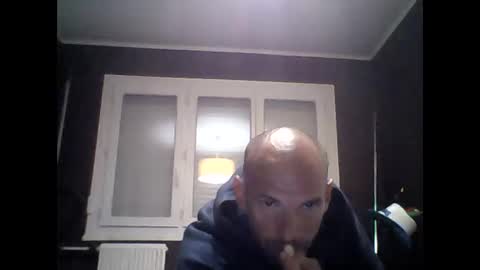montmasse online show from April 22, 2026, 8:32 pm