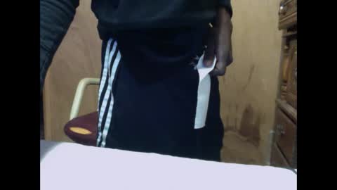 montydxxx2 online show from December 7, 2024, 10:56 am