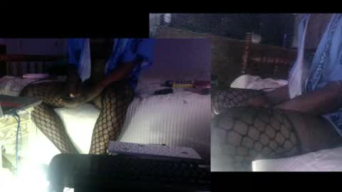 Snapshot of montydxxx2 chatting on June 18, 2026, 10:30 am montydxxx2 online show from June 18, 2026, 10:30 am