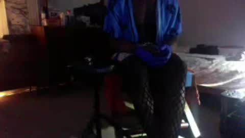 Snapshot of montydxxx2 chatting on July 1, 2026, 7:32 am montydxxx2 online show from July 1, 2026, 7:32 am