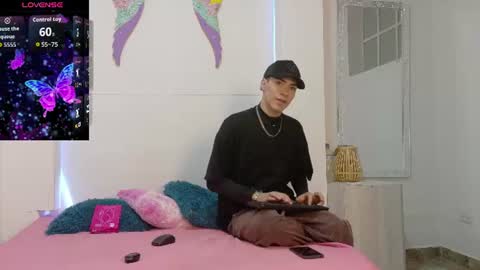   online show from July 25, 2026, 11:52 am