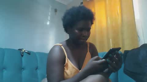 moo_baby online show from April 7, 2026, 9:43 am