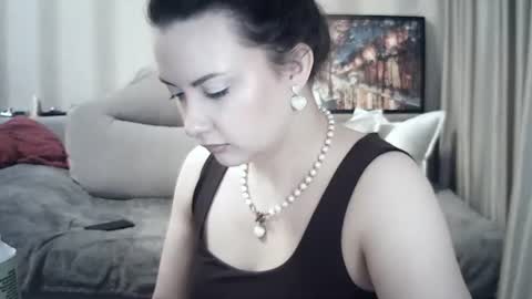 moodiemira online show from June 10, 2026, 5:34 pm