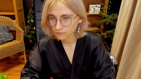 Katrin online show from December 11, 2024, 12:33 am