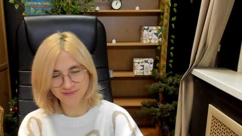 Katrin online show from December 21, 2024, 7:49 pm