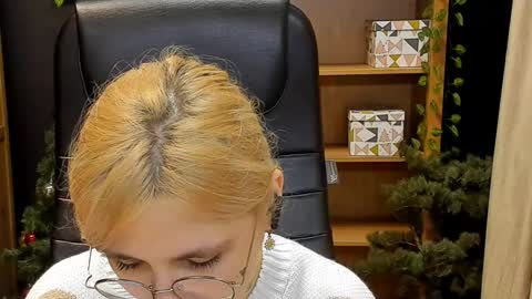 Katrin online show from December 26, 2024, 12:25 am