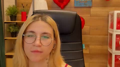 Katrin online show from February 20, 2025, 10:26 pm