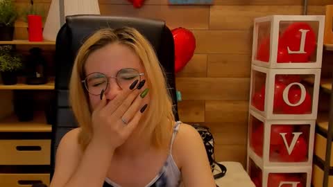 Katrin online show from February 25, 2025, 2:14 am