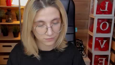 Katrin online show from March 1, 2025, 2:15 am