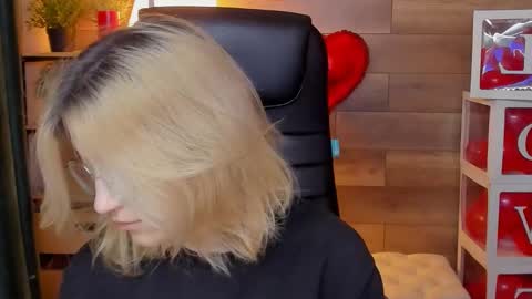 Katrin online show from March 7, 2025, 1:20 am