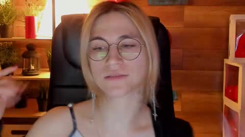 Katrin online show from March 9, 2025, 2:18 am