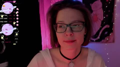 Snapshot of moon__girl chatting on November 14, 2025, 9:02 pm Roxy online show from November 14, 2025, 9:02 pm