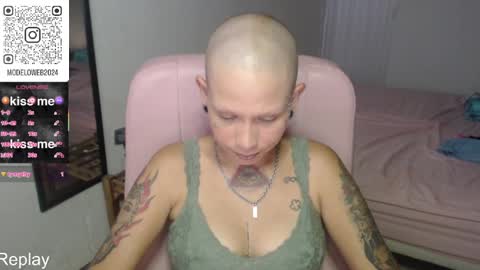 Luna online show from March 9, 2025, 7:59 pm